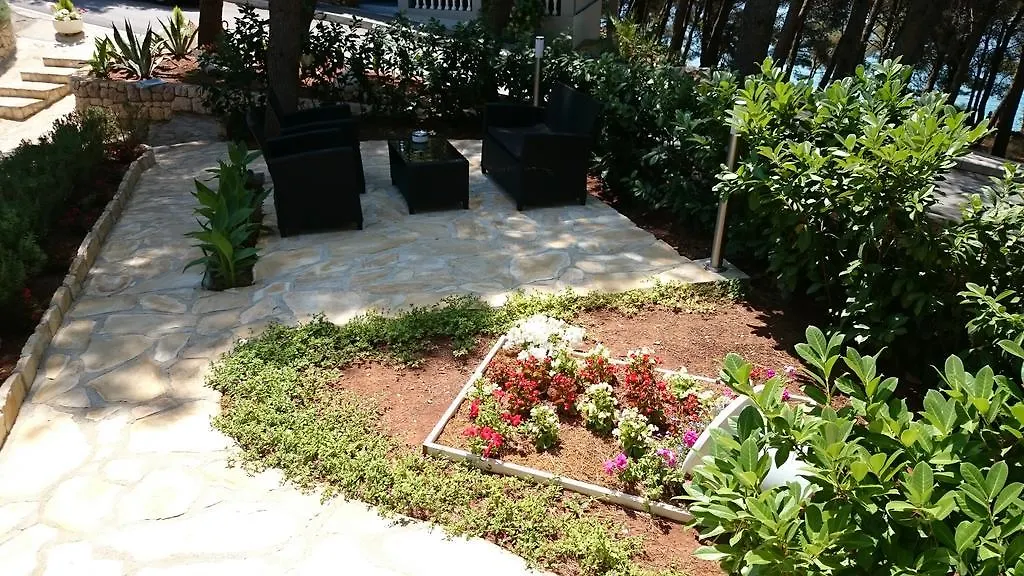 Apartments Tila Drage Croatia